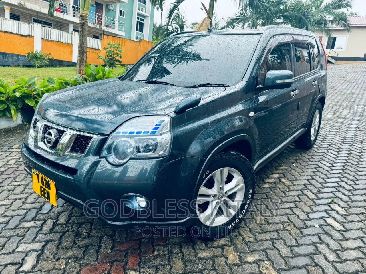 Nissan X-Trail 2012 Green