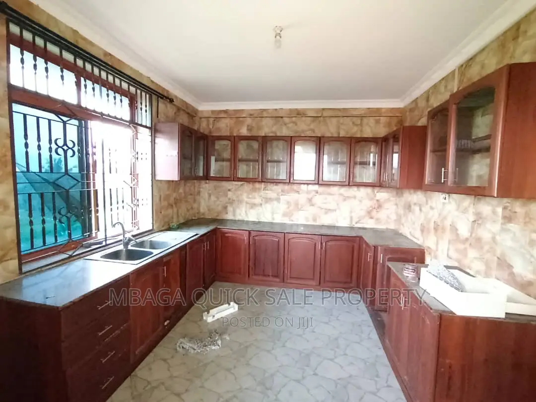 3bdrm Apartment in Mbezi Kwa Msuguri for rent