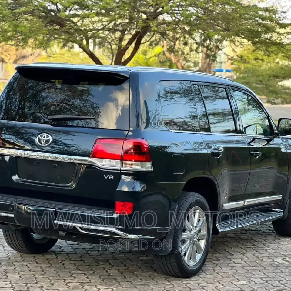 Toyota Land Cruiser 2017 Black