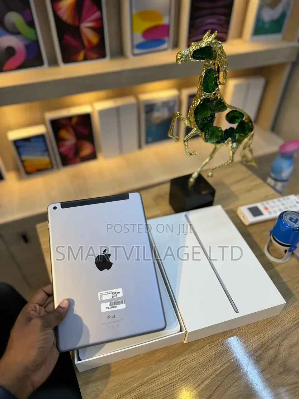 Apple iPad 9.7 128 GB Gray