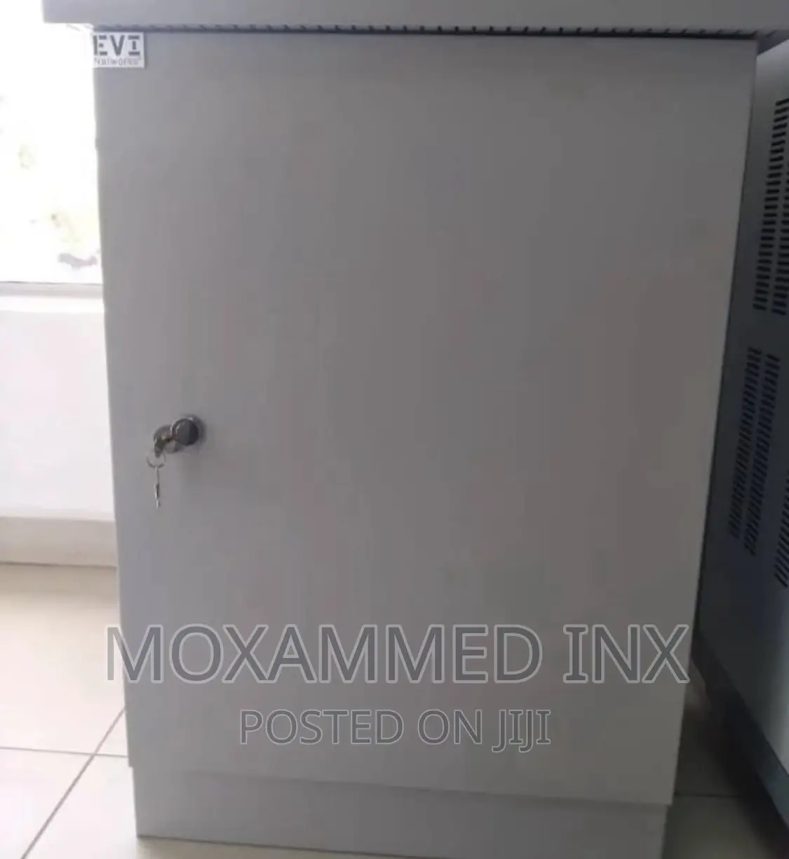 15U Outdoor Floor Standing Cabinet Size: 600×400MM