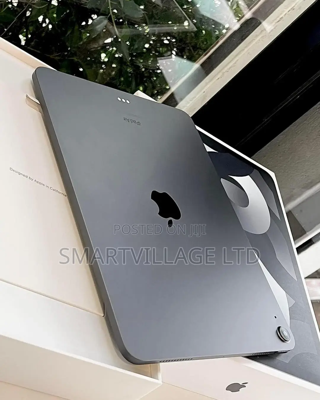 Apple iPad Air (2022) 256 GB Gray