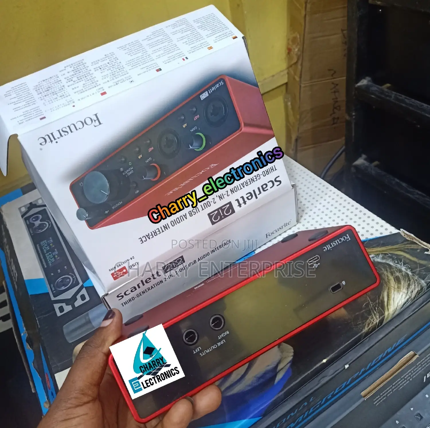 Scarlett 2i2 SOUNDCARD 3 Genertñ 2-In, 2-Out USB a Interf