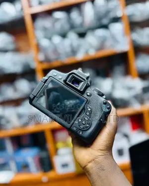 Canon 750D