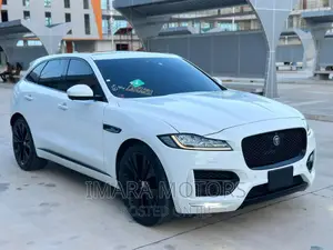 Jaguar F-Pace 2017 White