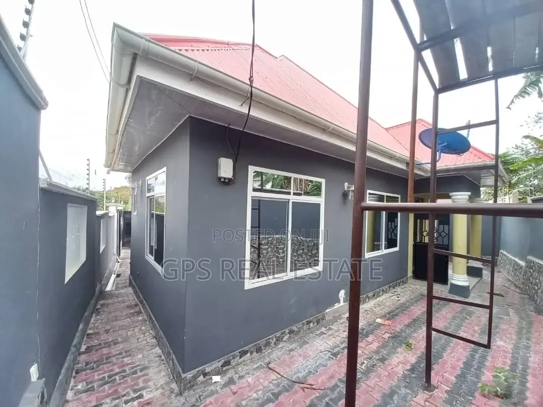 3bdrm House in Kinyerezi, Kinondoni for sale