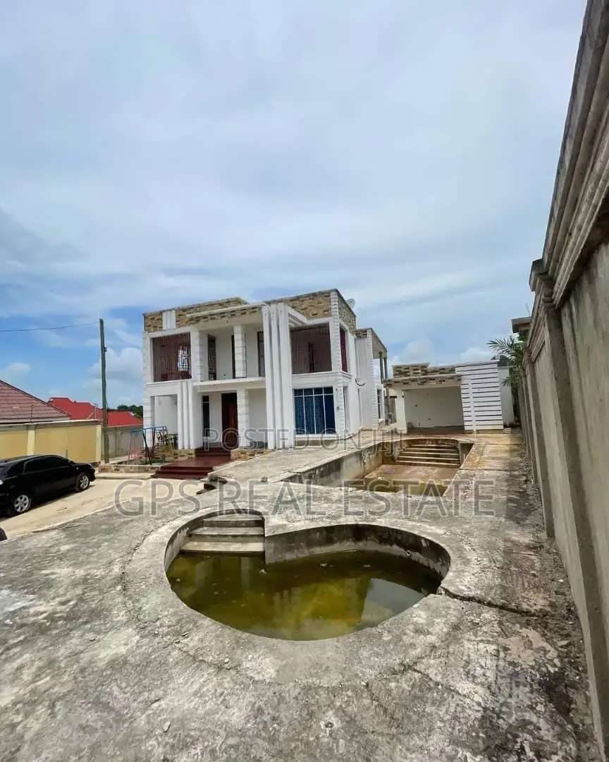 5bdrm House in Kinyerezi, Kinondoni for sale
