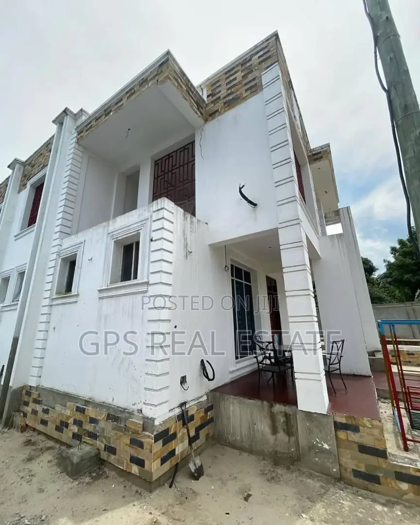 5bdrm House in Kinyerezi, Kinondoni for sale