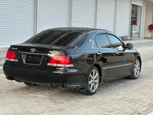 Toyota Crown 2005 Black
