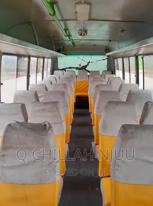 Tata Starbus Ultra Skool 1990 White