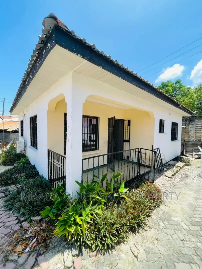 2bdrm House in Regent Estate  for rent