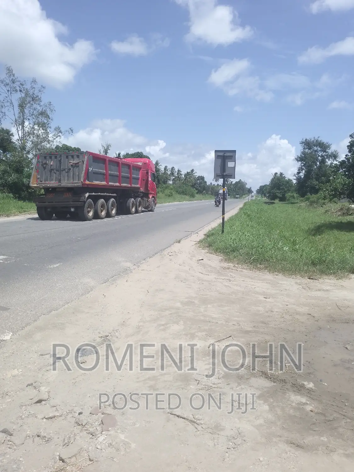 Eneo Hk 2 La Viwanda Na Biashara Lanauzwa Ml 400 Misugusugu.