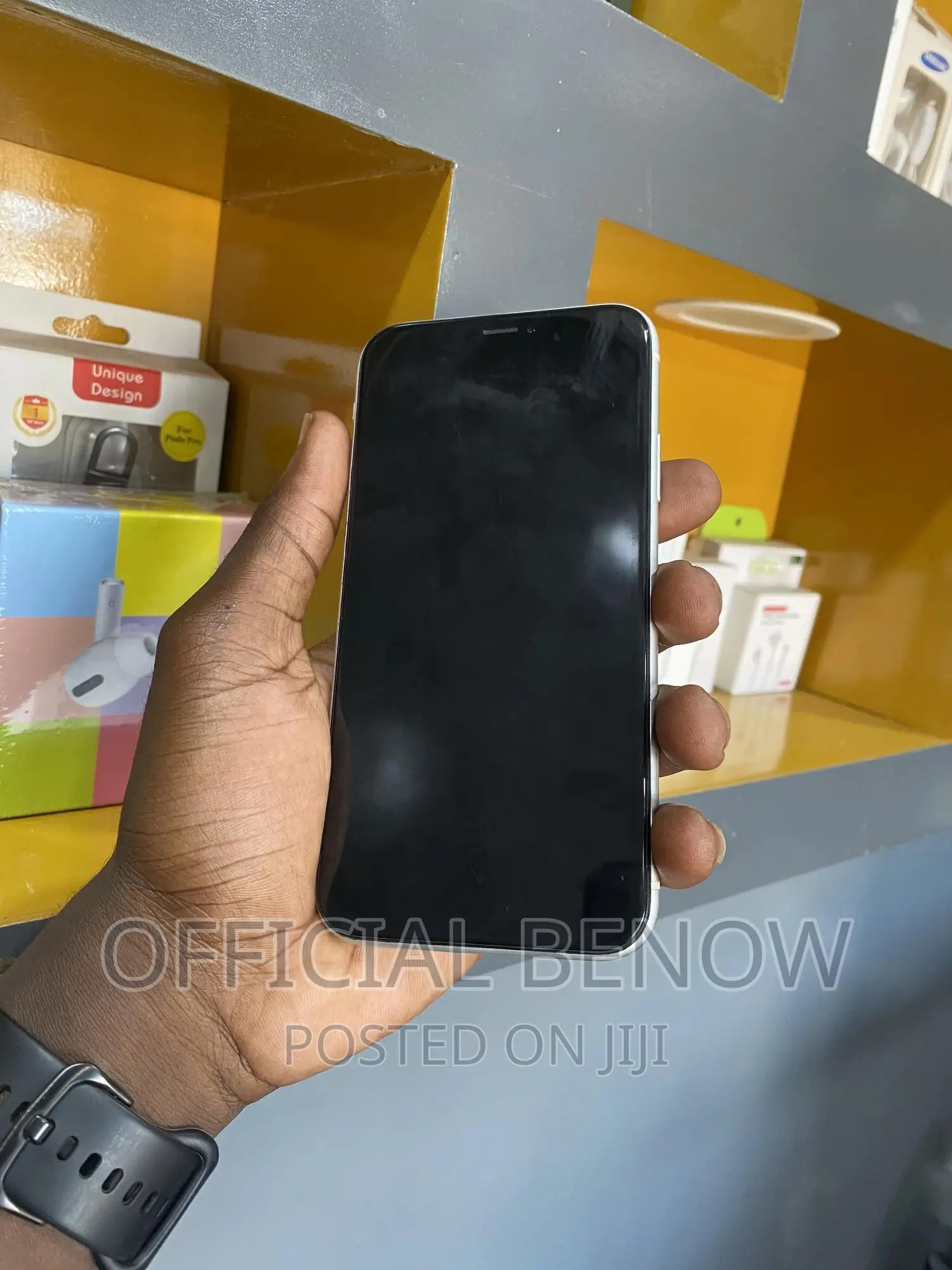 Apple iPhone XR 64 GB White