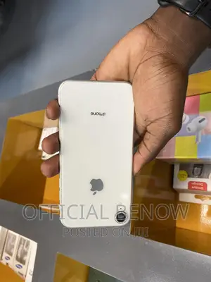 Apple iPhone XR 64 GB White