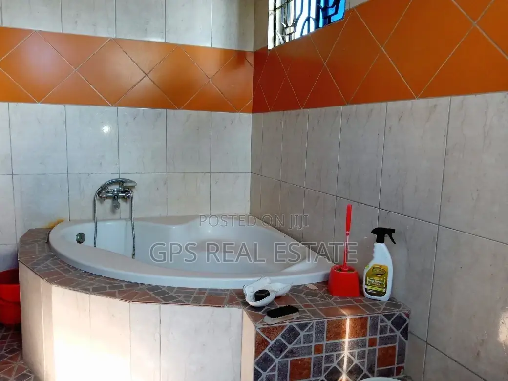 4bdrm House in Italian Chanika, Ilala for sale