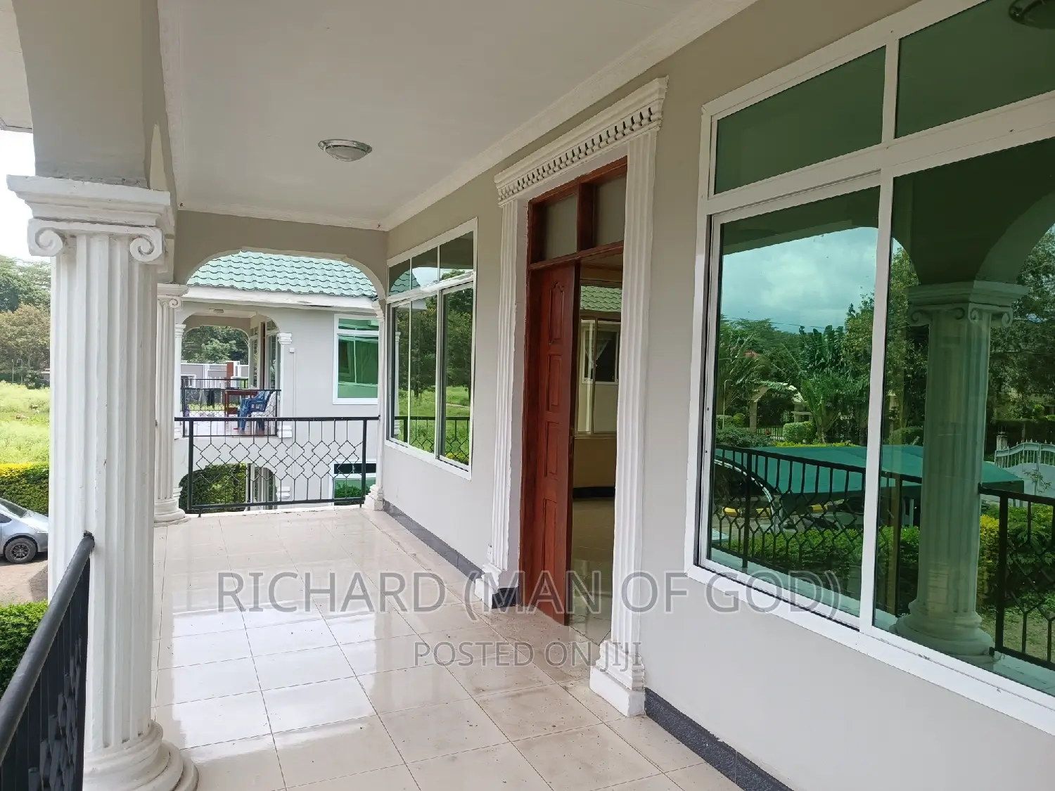 8bdrm Bungalow in Arusha for rent