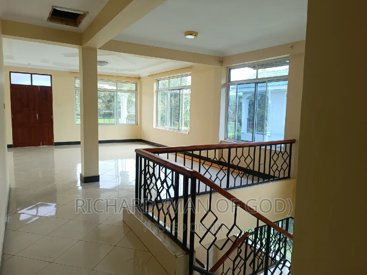 8bdrm Bungalow in Arusha for rent