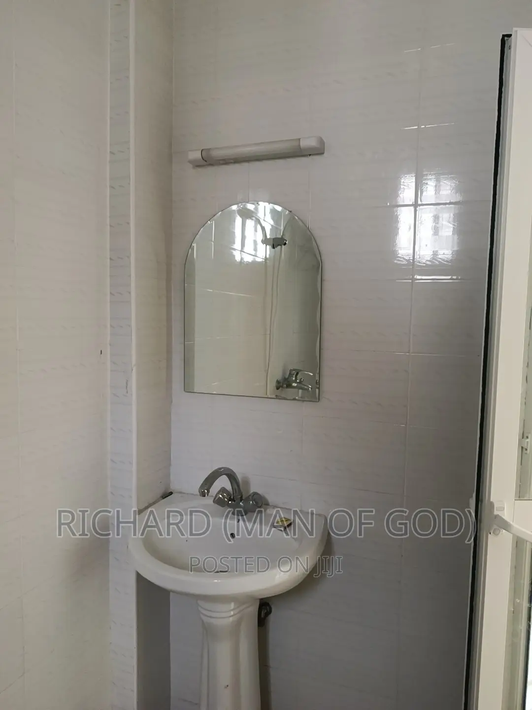 8bdrm Bungalow in Arusha for rent