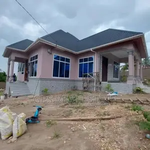 4bdrm House in Tegeta Wazo, Kinondoni for sale