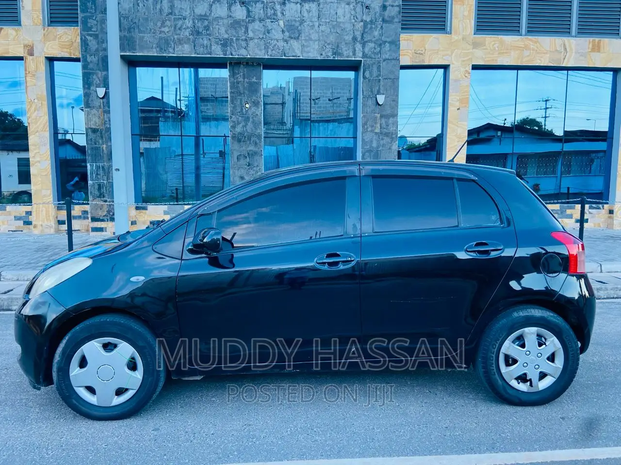 Toyota Vitz 2006 Black