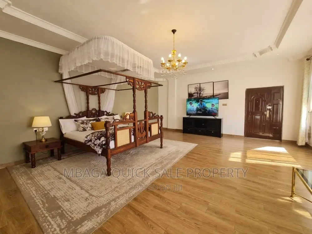 Furnished 7bdrm House in Njiro  Block C for sale