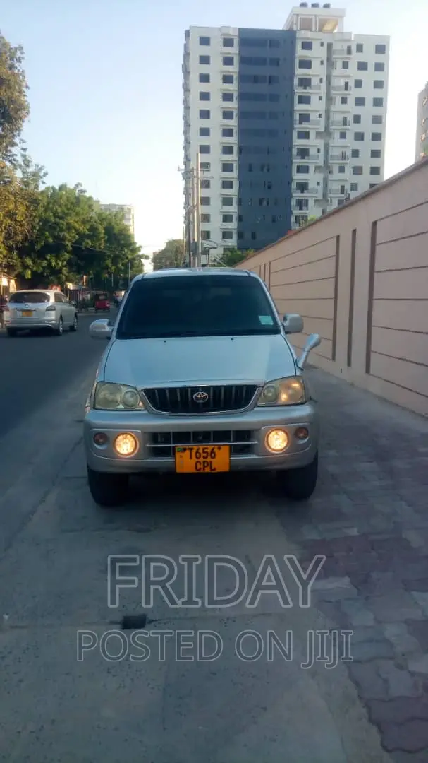 Toyota Cami 2004 Silver