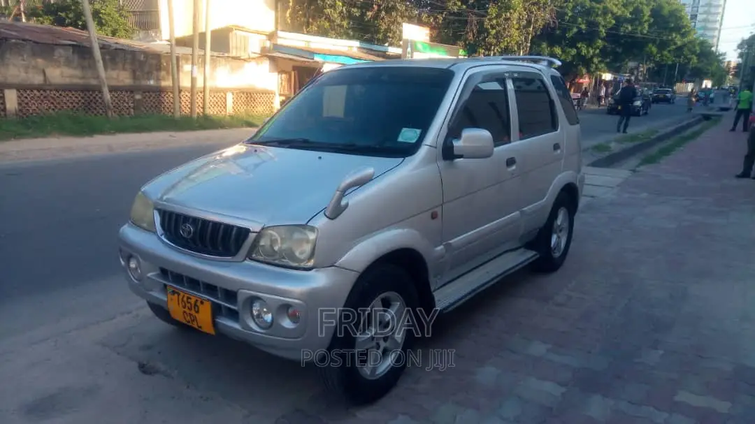 Toyota Cami 2004 Silver