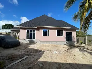 4bdrm House in Dalalipapaatzseven, Kinondoni for sale