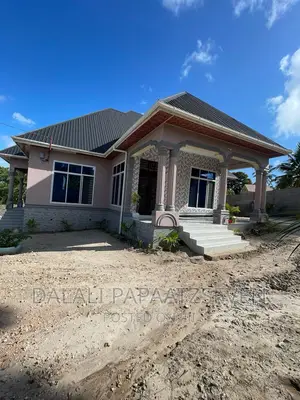 4bdrm House in Dalalipapaatzseven, Kinondoni for sale