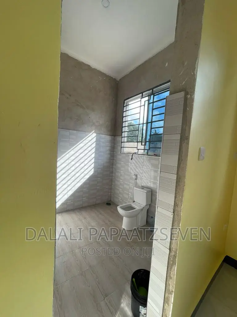 4bdrm House in Dalalipapaatzseven, Kinondoni for sale