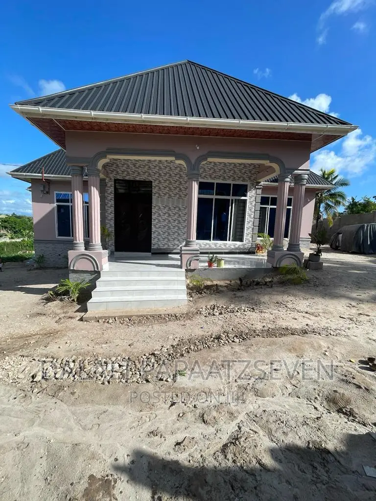 4bdrm House in Dalalipapaatzseven, Kinondoni for sale