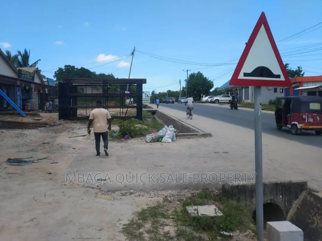 Shop Frem for Rent at Main Road at Goba Makongo