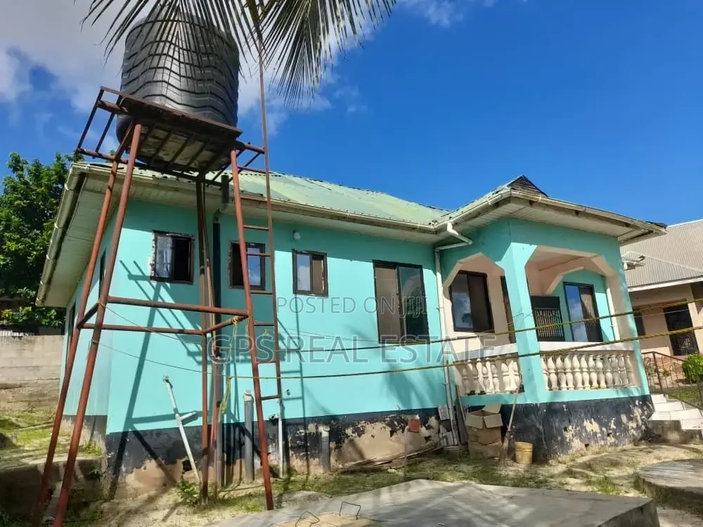 3bdrm House in Kimara Suka, Kinondoni for sale