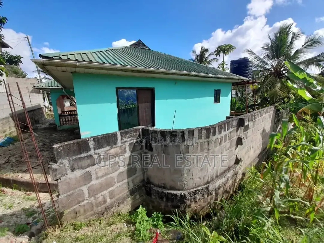 3bdrm House in Kimara Suka, Kinondoni for sale