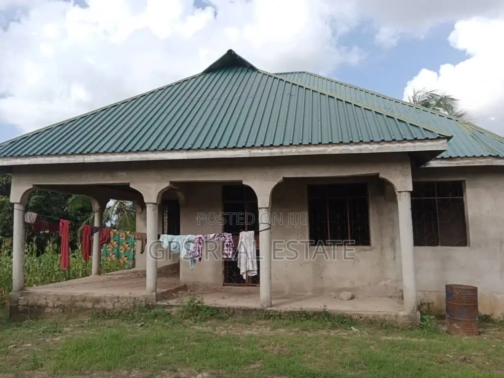 3bdrm House in Malamba Mawili, Kinondoni for sale