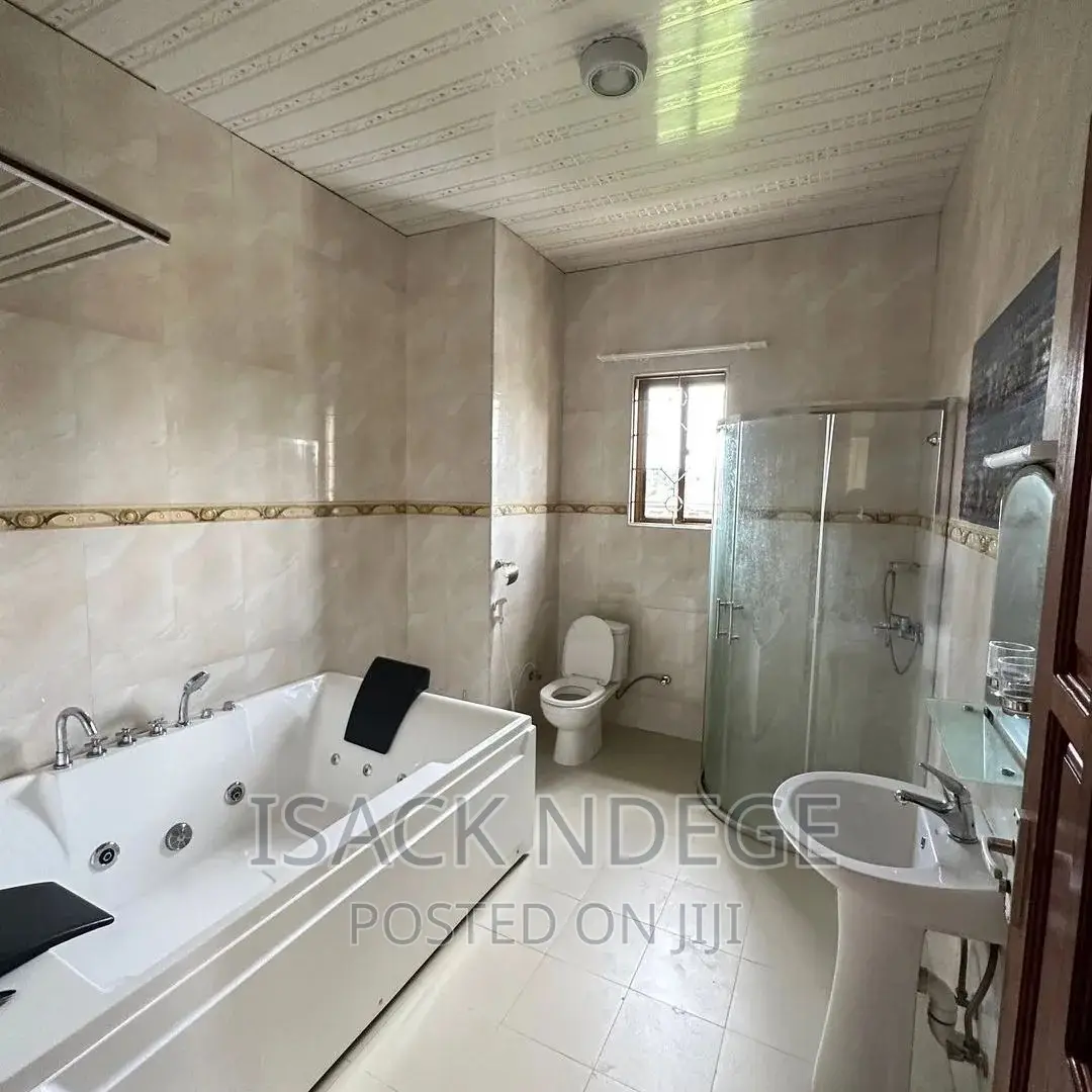 5bdrm House in Bahari Beach, Kinondoni for rent