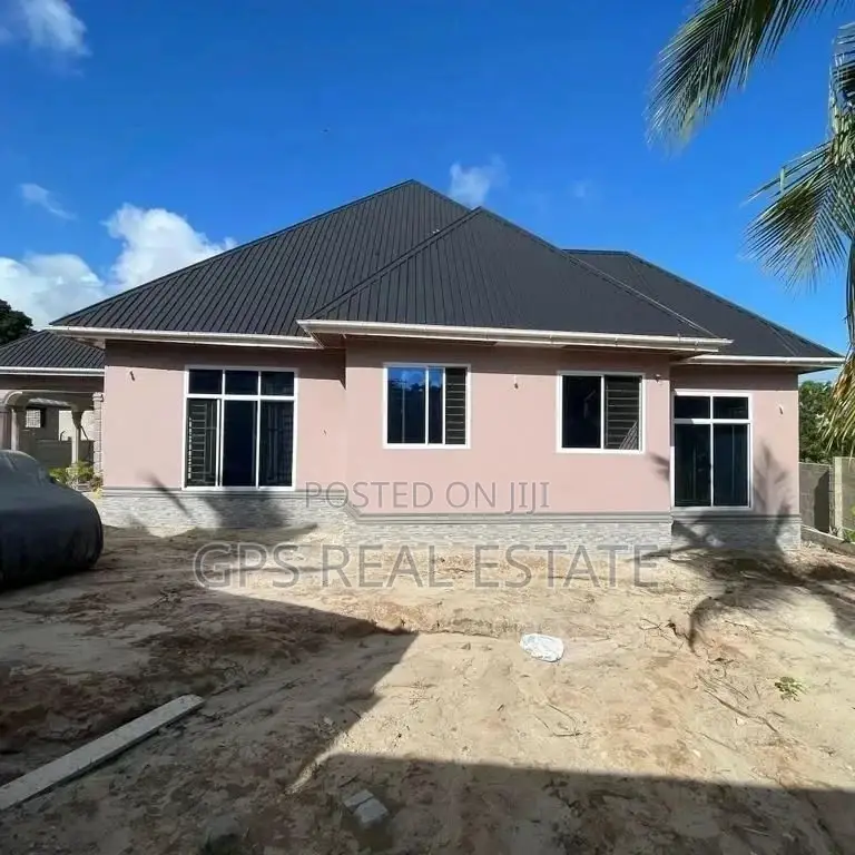 4bdrm House in Tegeta Wazo, Kinondoni for sale