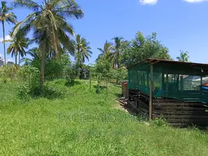 Kiwanja Kinauzwa Mbezi Njia Ya Goba Mtaa Wa Muhimbili