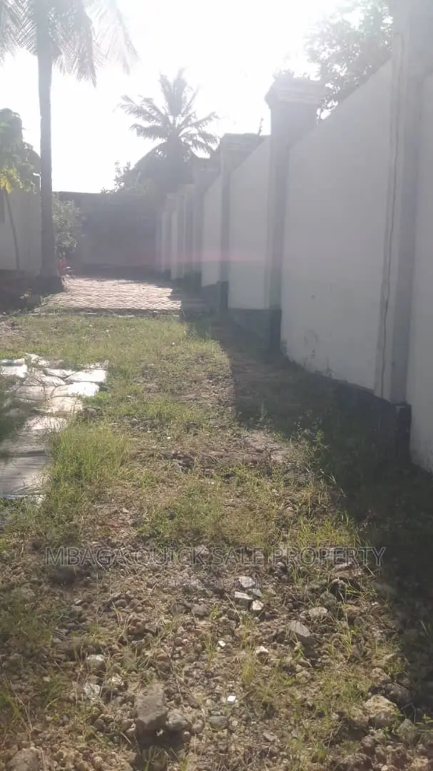 3bdrm House in Salasala, Mbezi for rent