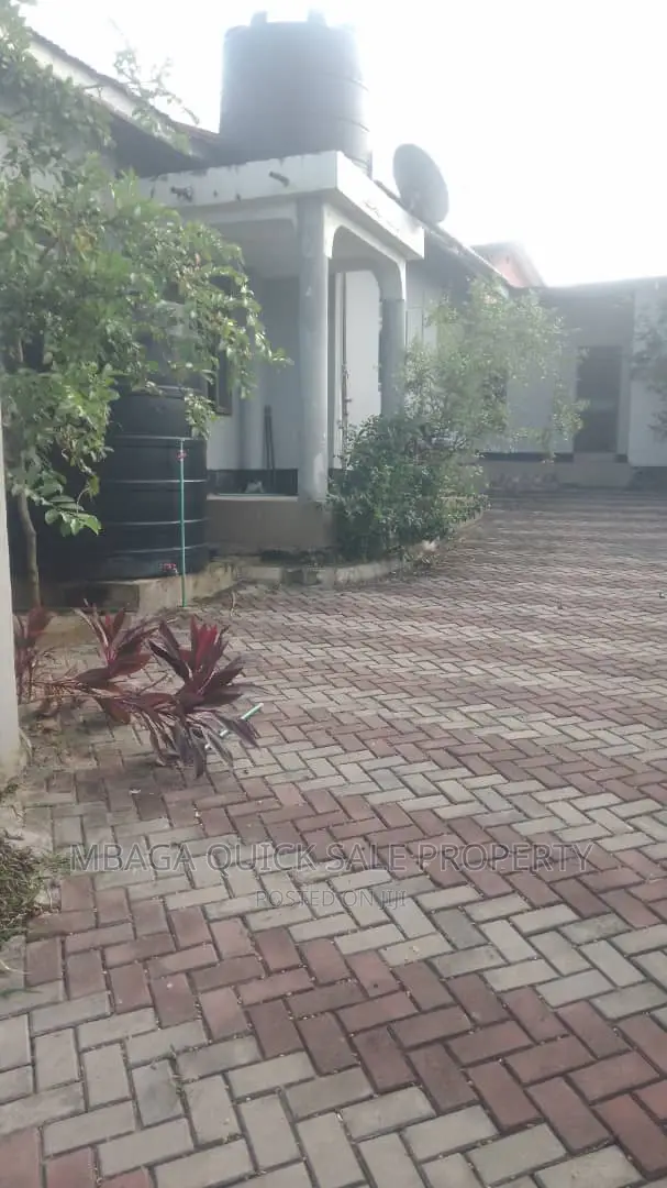3bdrm House in Salasala, Mbezi for rent
