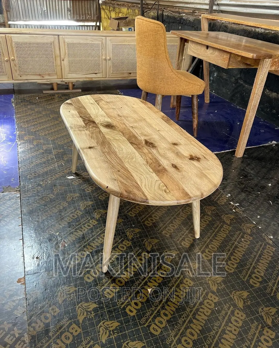Coffee Table Nzuri Sana