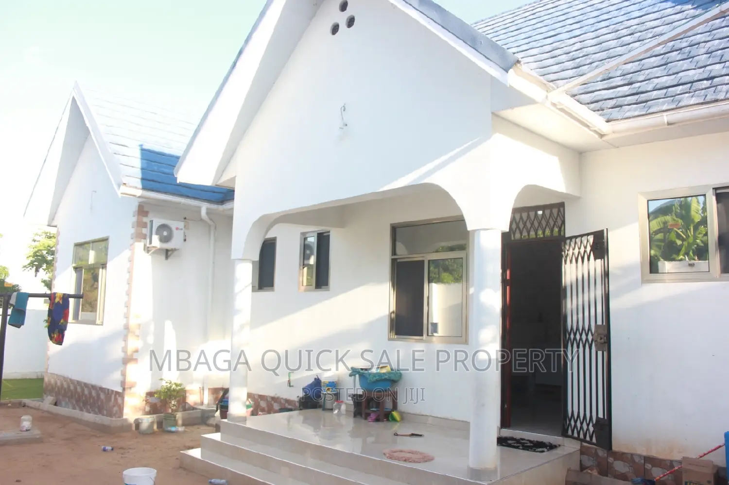 3bdrm Bungalow in Mbez Mpigi Magoe, Mbezi for sale