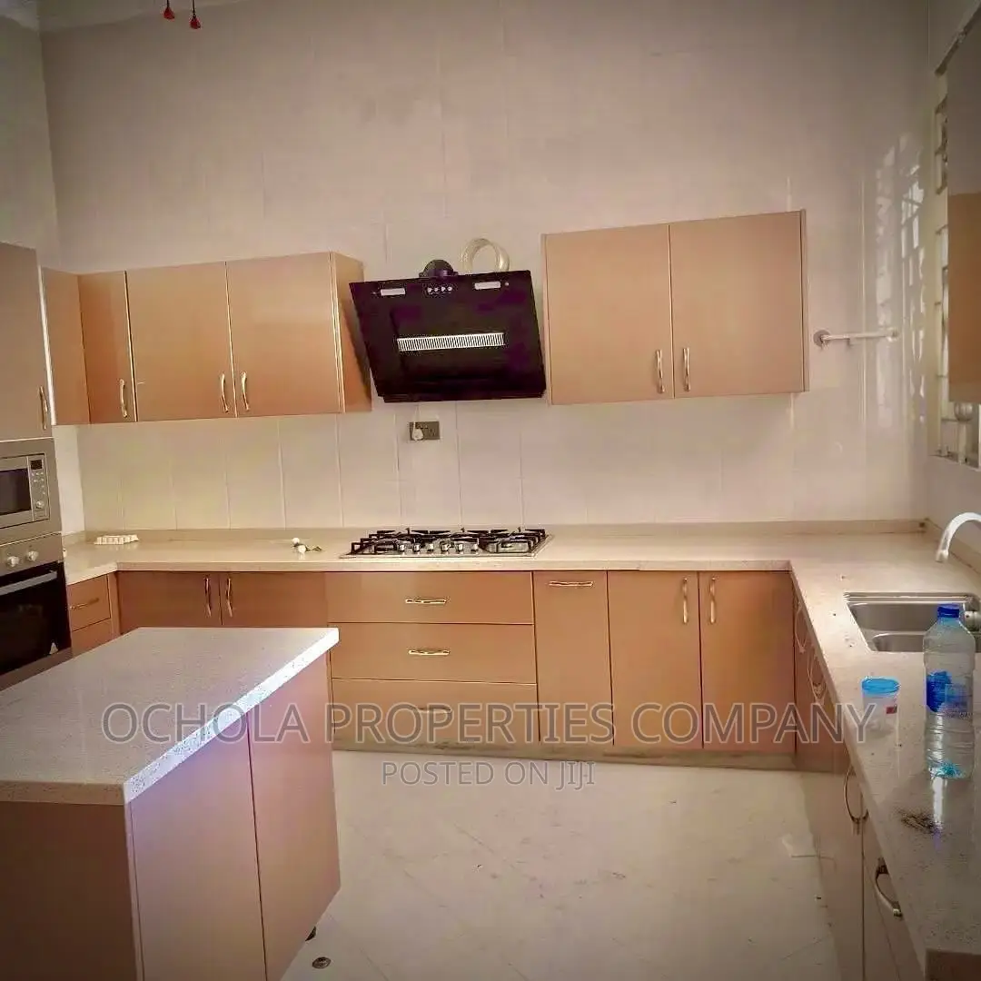 6bdrm House in Mbezi for sale