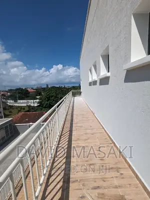 196 Square Meters Office Space for Rent in Masaki