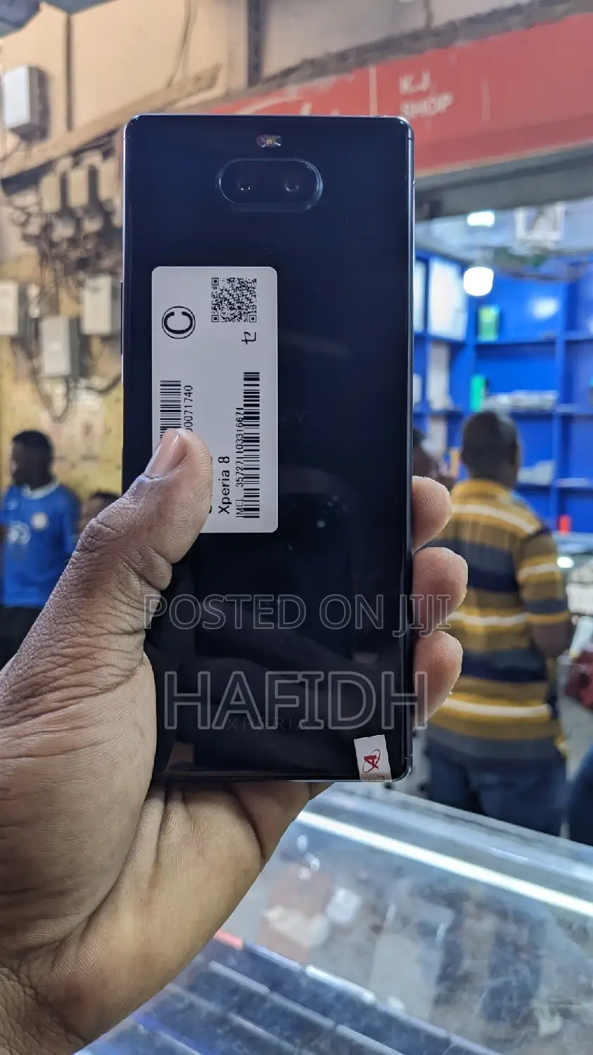 Sony Xperia 8 SOV42 64 GB Black