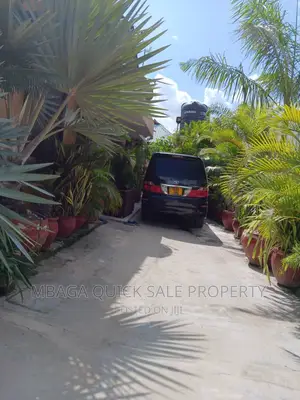 3bdrm House in Ada Estate for sale