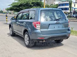 Subaru Forester 2011 Gray