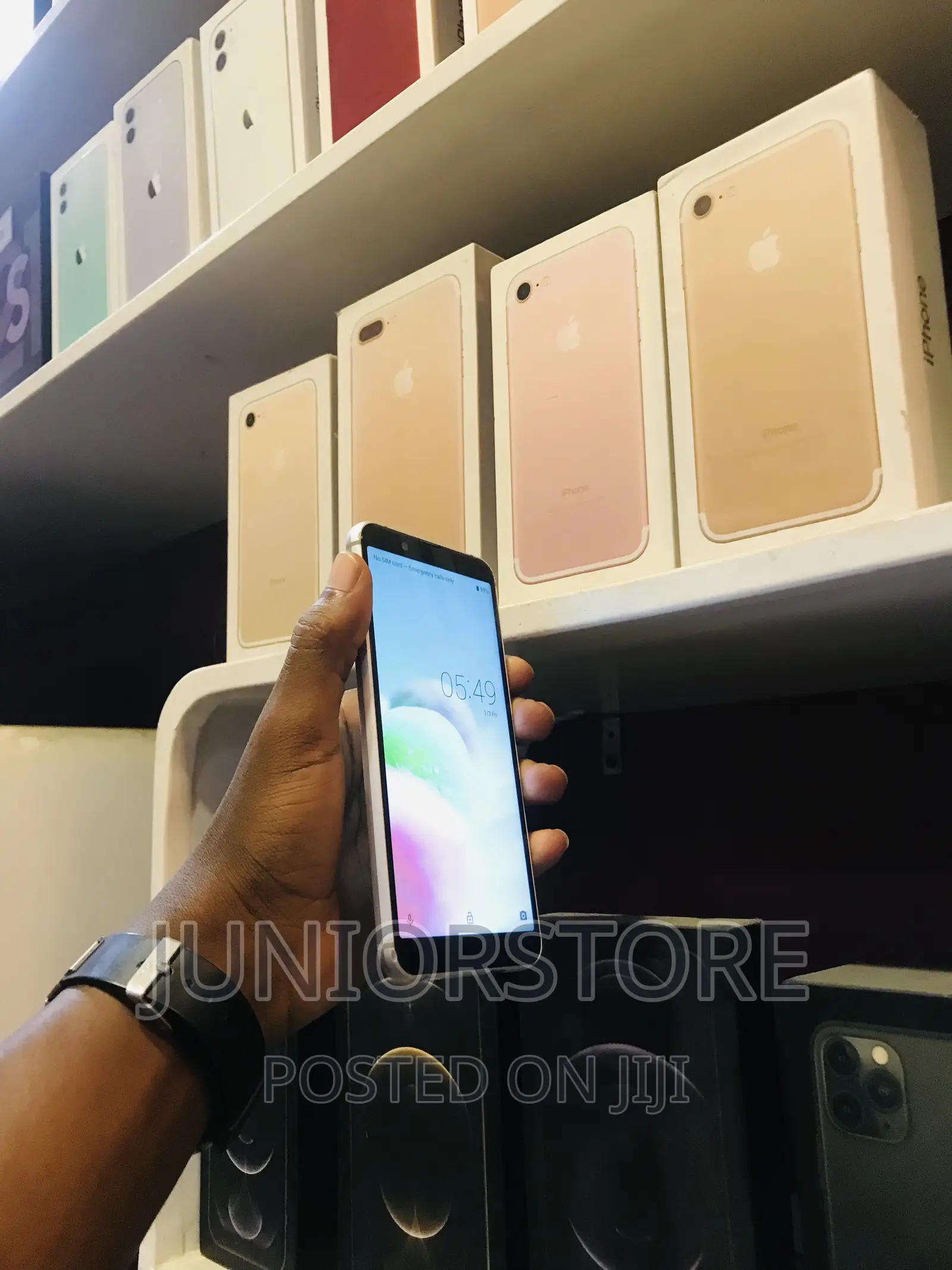 Sharp Aquos Sense 3 SHV45 64 GB Gold