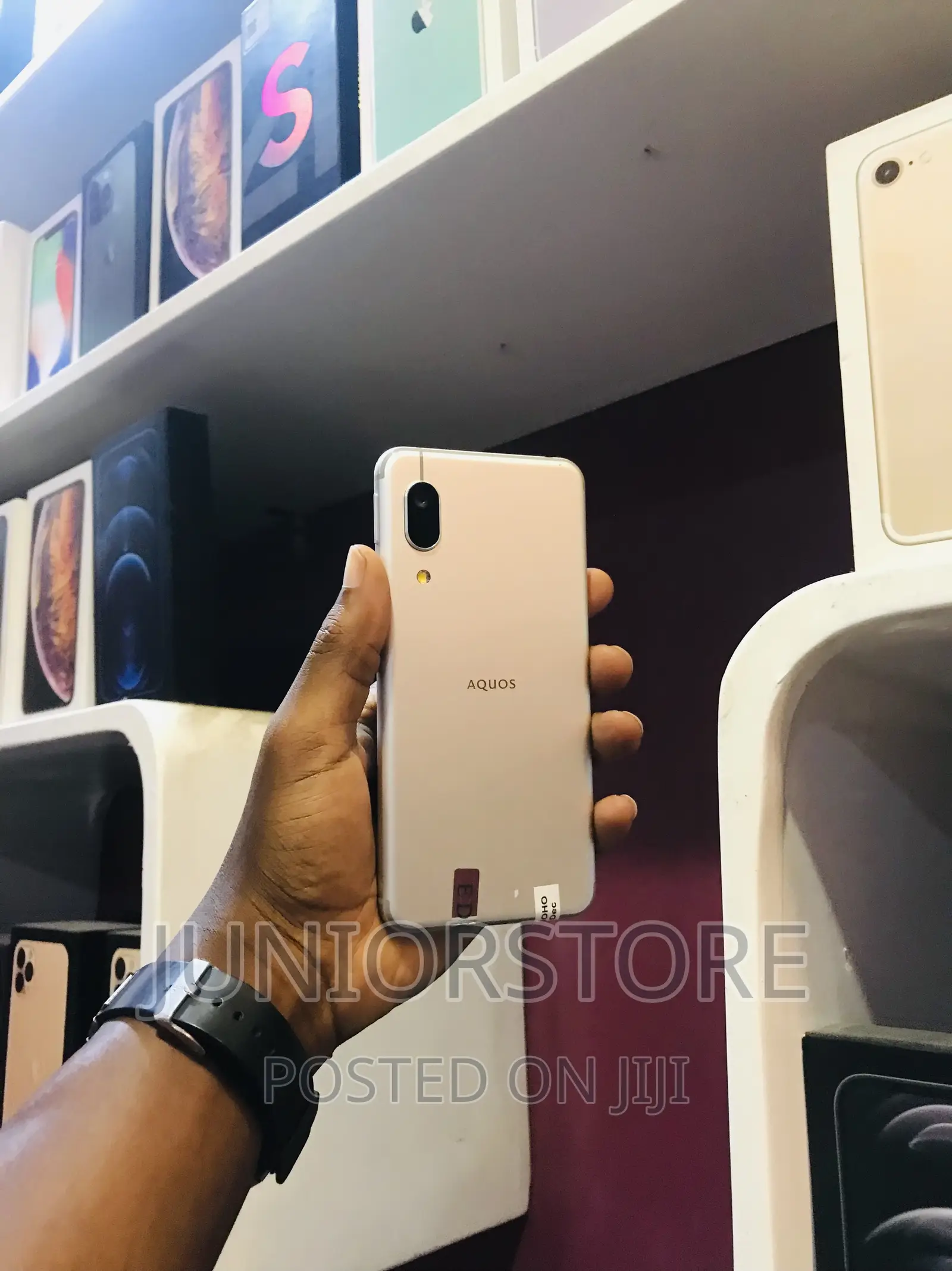 Sharp Aquos Sense 3 SHV45 64 GB Gold