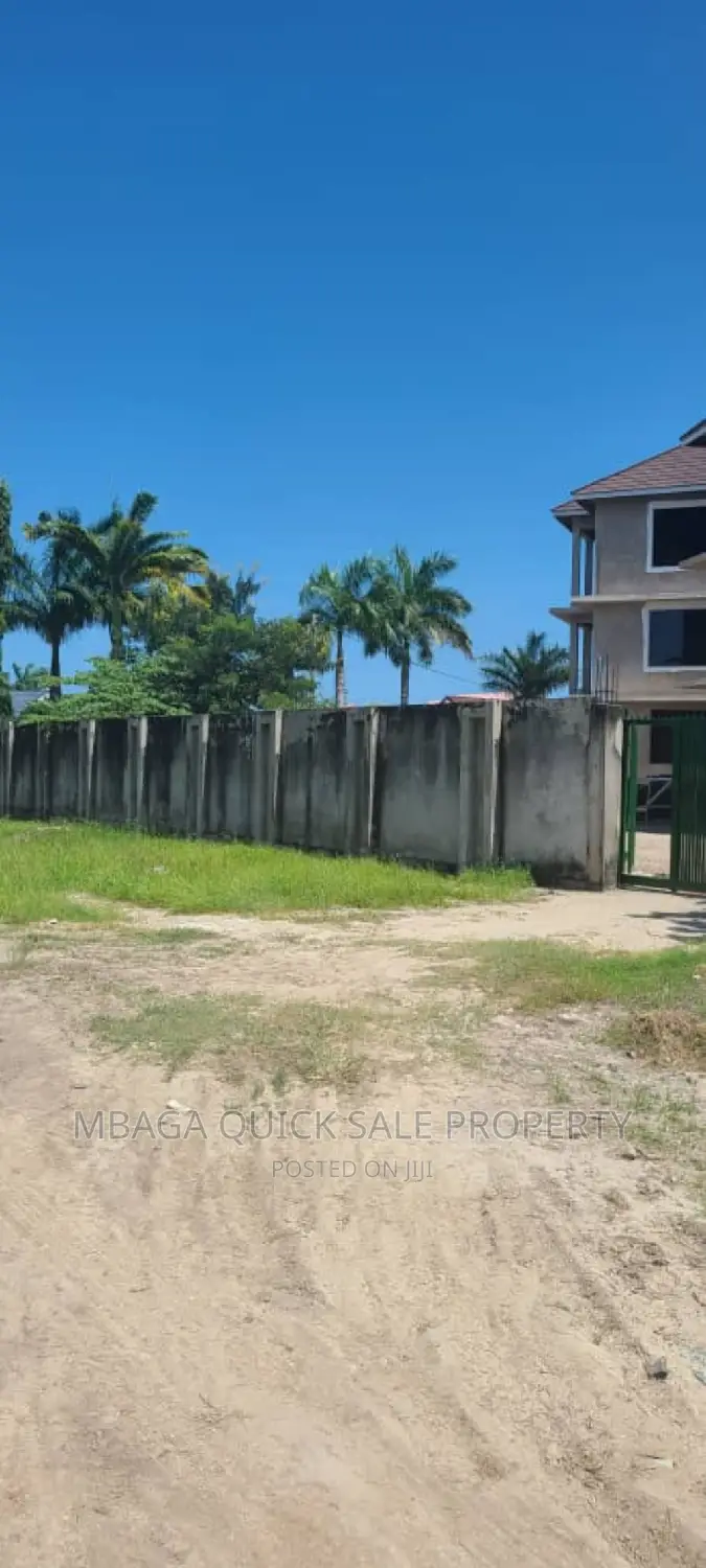 15bdrm House in Mbweni Jkt for sale